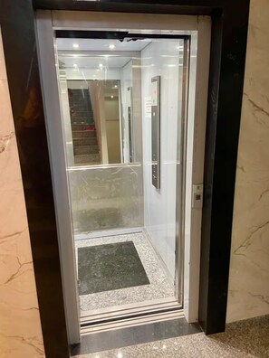 星評価なしの画像、2 / 43、ボタン
