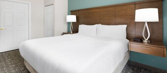 Accessible 1BR Suite w/ Roll Shower + Breakfast