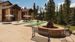 Outdoor dining - 1-bedroom resort in peaceful Breckenridge with fitness room and theater access (Breckenridge)
