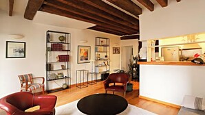Lobby - BEAUTIFUL 2-ROOM APARTMENT IN THE HEART OF THE PRESTIGIOUS 6TH ARRONDISSEMENT (Paris)
