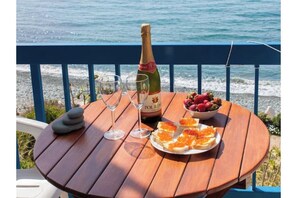 Outdoor dining - Mourayio ''Thalassa'' (Paphos)