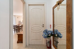 Interior - 'Casa Venere' Apartment with Balcony and Air Conditioning (Pachino)