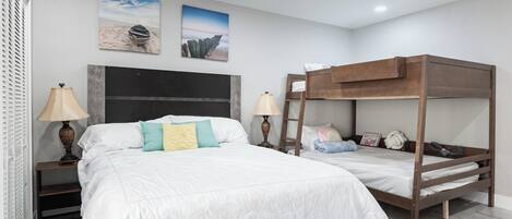 5 bedrooms, WiFi, bed sheets