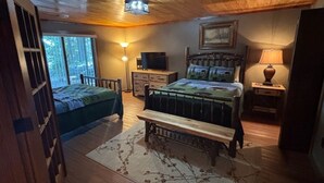 Unclassified image, 5 of 13, button - Mohawksin Magic! Lakeside 2 Bdrm Lower-Level Home & Garage - 3 Miles to Tomahawk (Tomahawk)