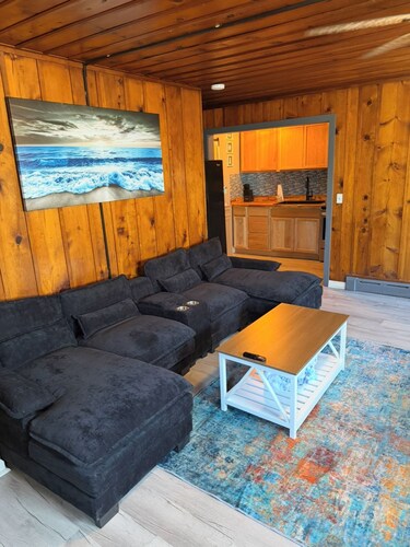 The Lakeview “ONE”  1 br—adjoining 1 br available too! The Lakebreeze “INN”