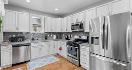 Short Drive to Capitol Hill-Convenient MD Homestay