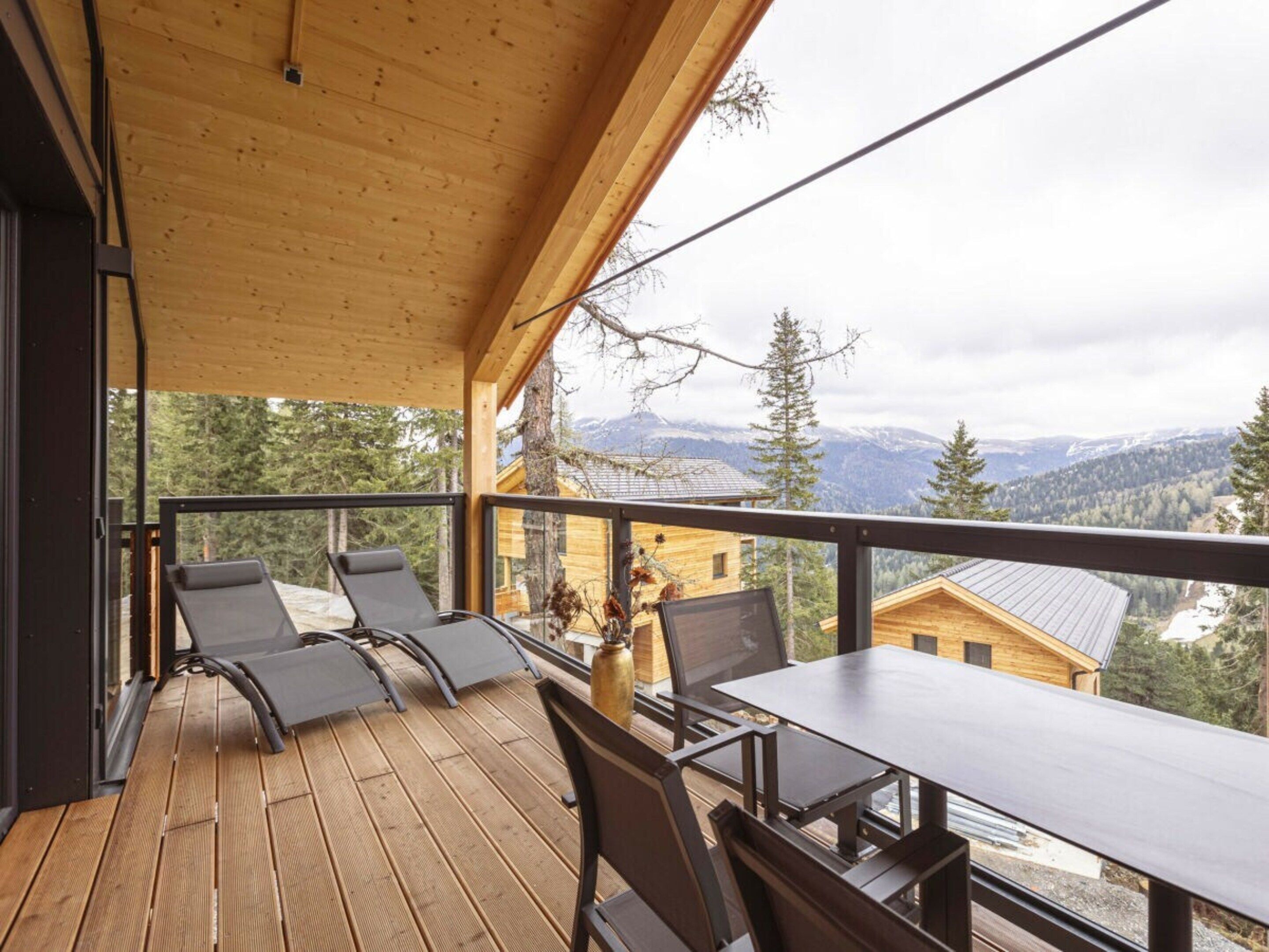 Chalet | Outdoor dining