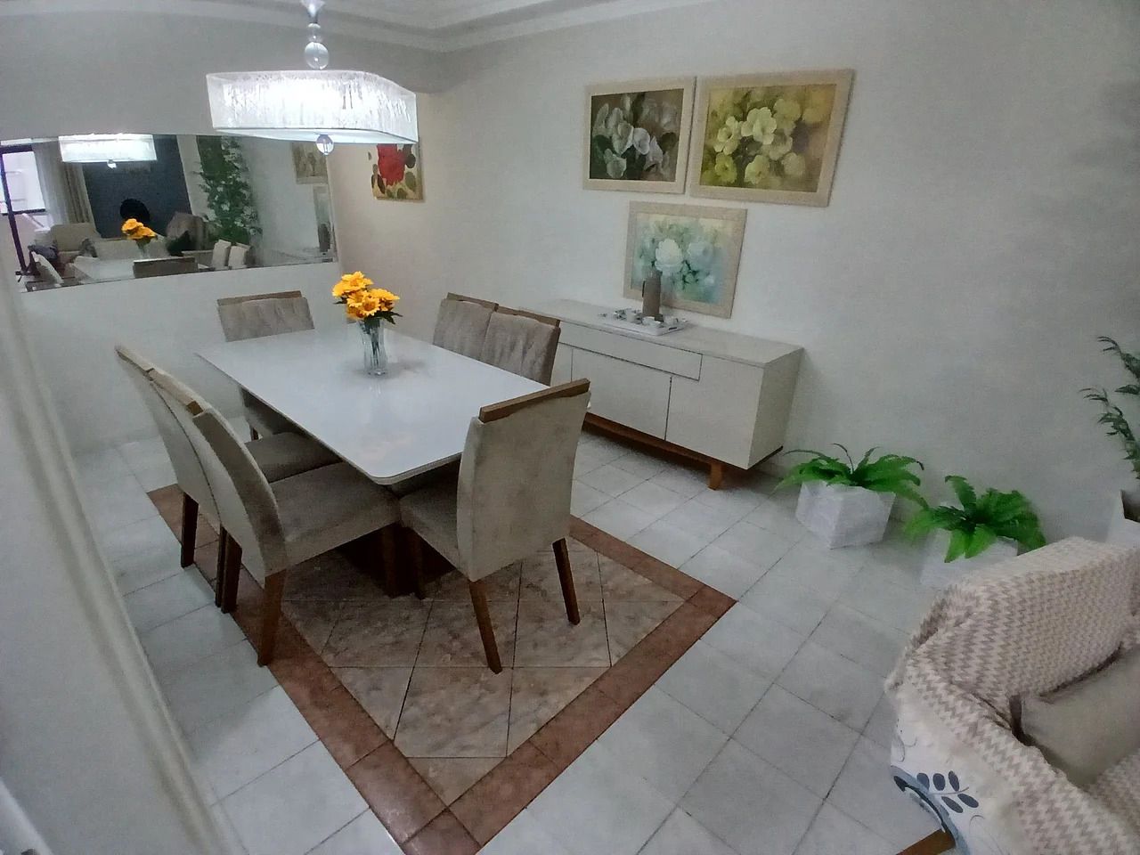 Deluxe Apartment | Dining