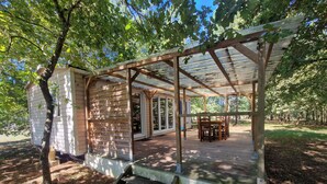 Outdoor dining - Enjoyable 2-bedroom mobile home in charming Reignac (Reignac)