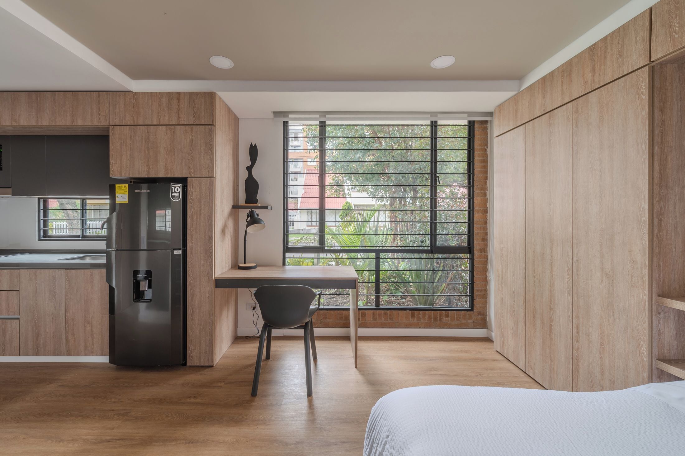 WiFi (free)