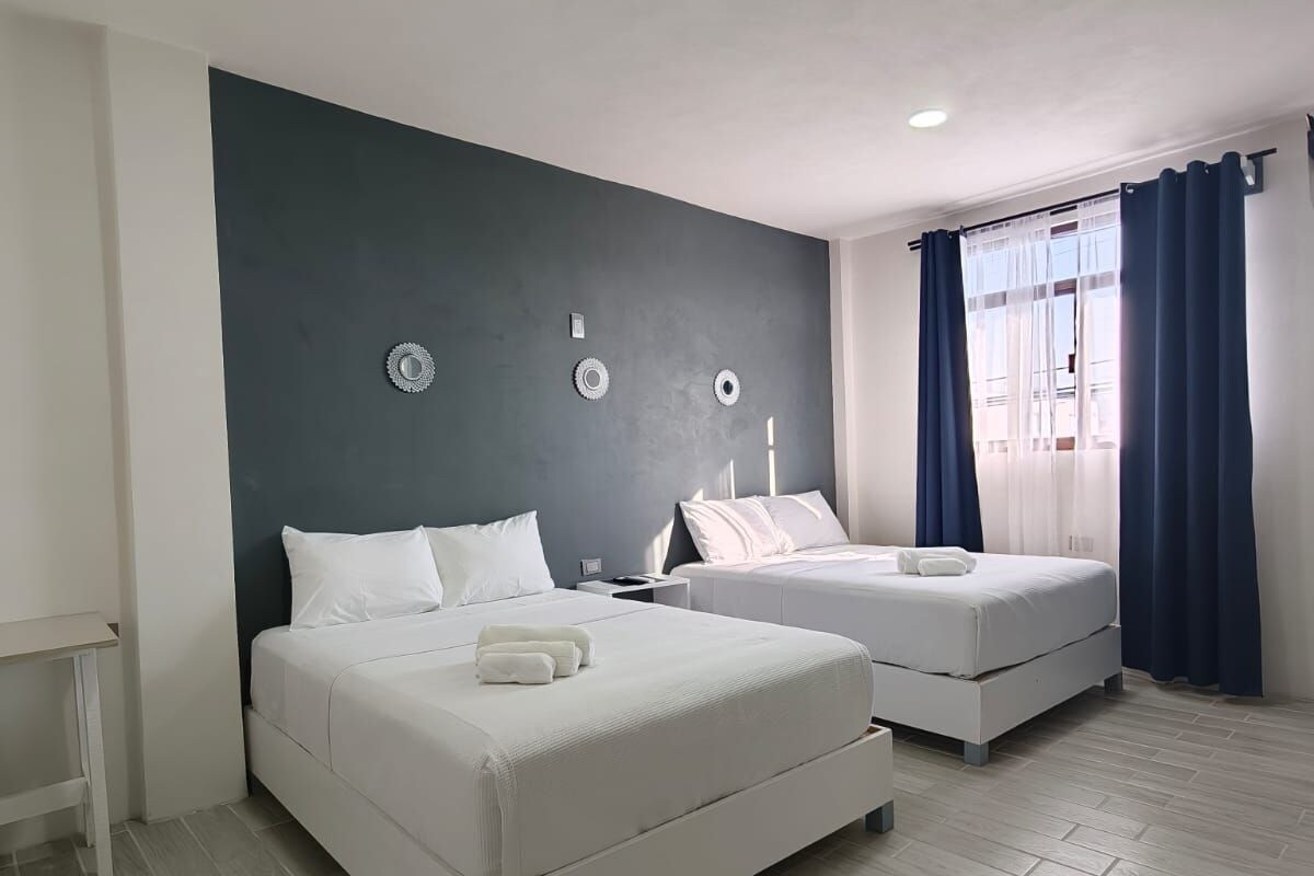 Habitación doble estándar | Escritorio, espacio para trabajar con laptop y wifi gratis 