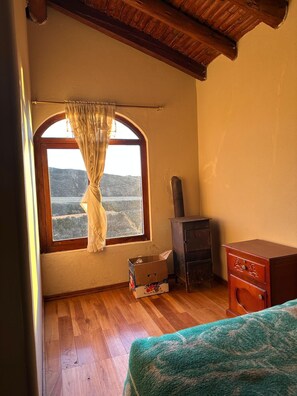 Quarto solteiro clássico, vista para a montanha | Wi-Fi de cortesia