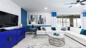 Unclassified image, 3 of 57, button - Private Pool Home W/star Wars Game Loft (Kissimmee)