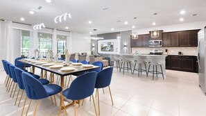 Interior - Massive 10br Villa! Themed Bunks & Waterpark (Davenport)