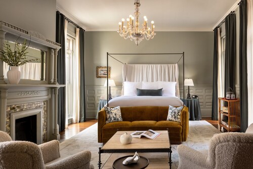 The Douglas Hotel Savannah