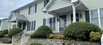 Fantastic 2 Bedroom Townhome in Downtown Fayetteville