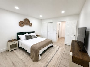 Unclassified image, 3 of 13, button - Cozy 1-bedroom house in enchanting Miami with AC (Miami)