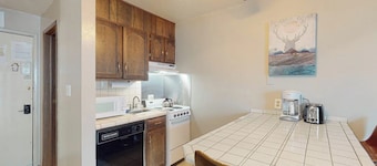 Yosemite West Condo B104
