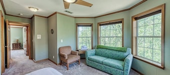 11 Acre Mountain Spirit Retreat