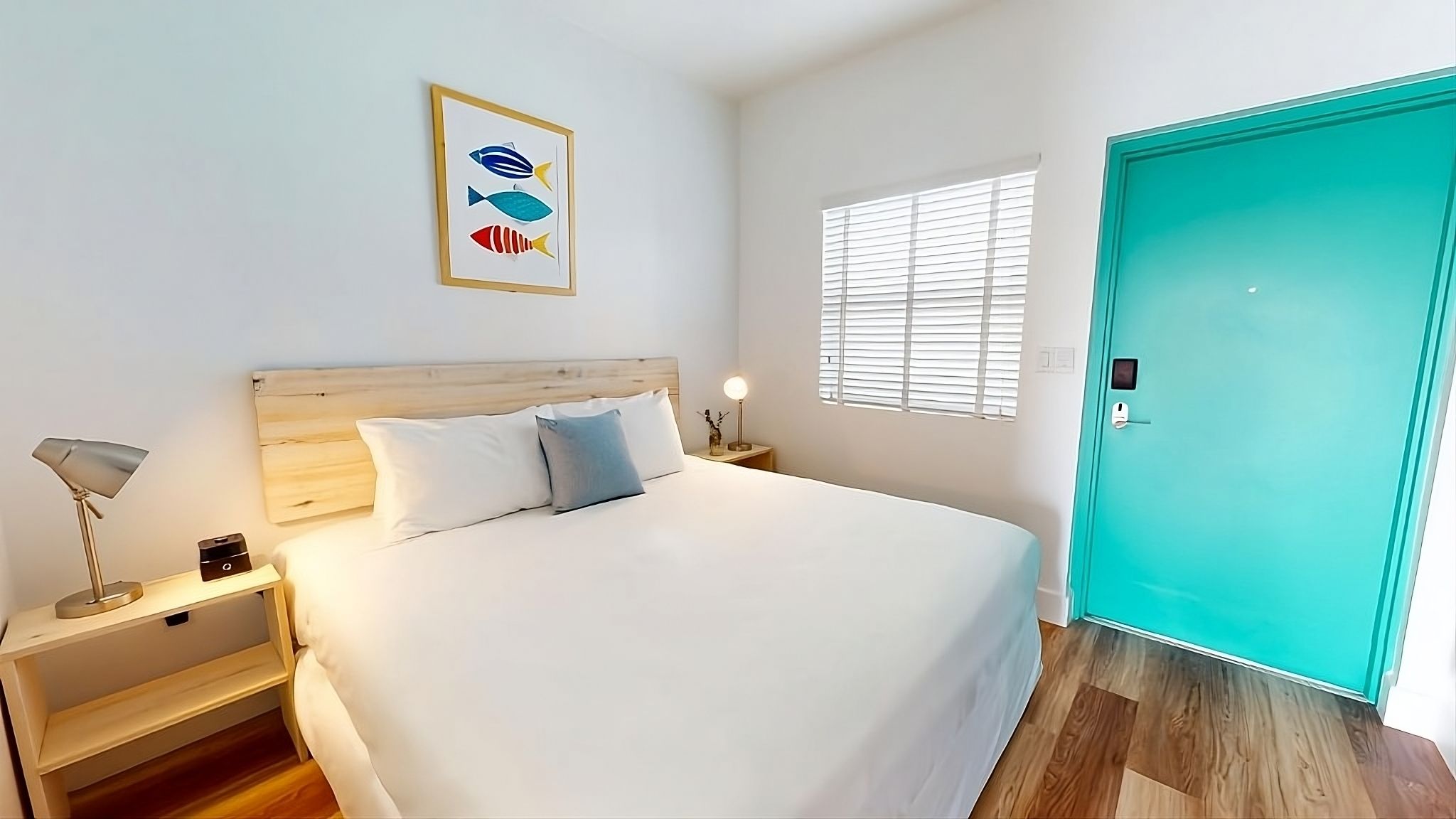 Pet-friendly King Balcony Room W/ Pool Access| 1 Mile To Theater Of The Sea - Islamorada, FL