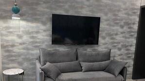 Living area - Narkis Boutique Residence — Shaarei Chesed & Rechavia (Jerusalem)