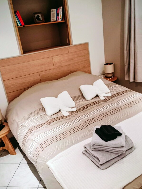 Unclassified image, 1 of 10, button - Appartement cosy et confortable. Chez Lyne. (Laragne-Montéglin)