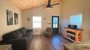 Living area - Hummingbird is a Cozy & Quaint 1 bedroom Cabin bordering Ozark National Forest (Dover)