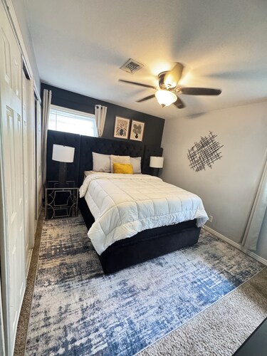 The Luxe Haven - 3BR • Huge Gated Yard • Private Patio