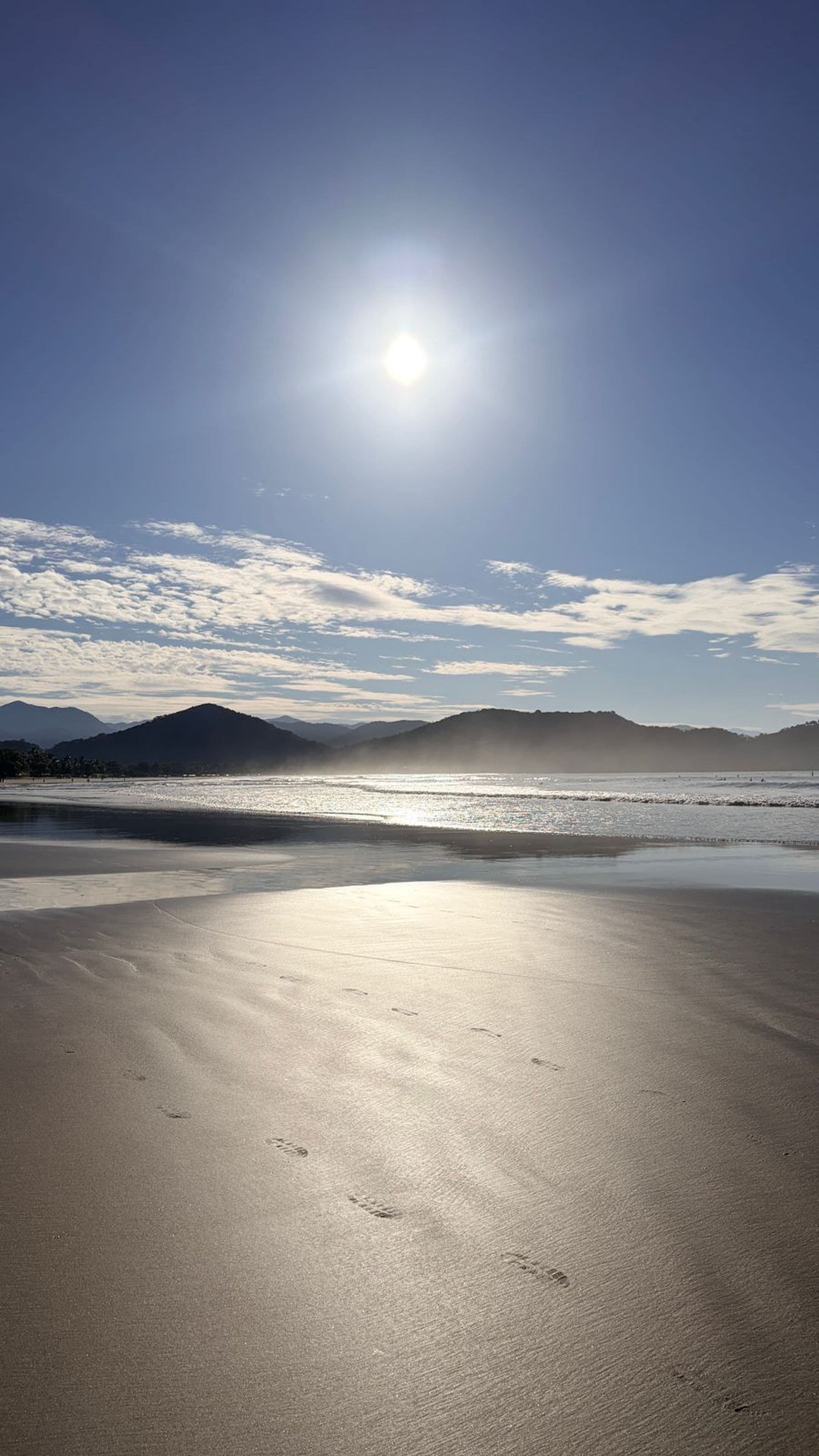 Basic Chalet | Beach | On the beach, beach umbrellas