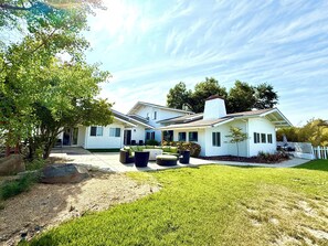 Unclassified image, 2 of 43, button - Amazing Ranch Home located on a 155 acre ranch 10 minutes from downtown Paso. (Paso Robles)
