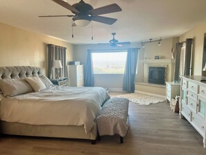 Unclassified image, 3 of 43, button - Amazing Ranch Home located on a 155 acre ranch 10 minutes from downtown Paso. (Paso Robles)