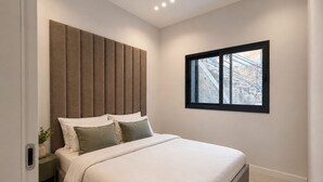 Room - Elegant Ramban Retreat — Rechavia & Shaarei Chesed (Jerusalem)