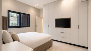 Room - Elegant Ramban Retreat — Rechavia & Shaarei Chesed (Jerusalem)