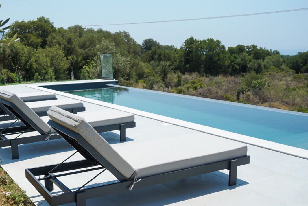Outdoor pool, pool loungers