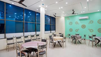 House | Dining