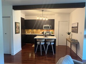 Private kitchen - 2BR/2BA Condo on Bear Mountain Golf Course | 8th Green Views (Victoria)