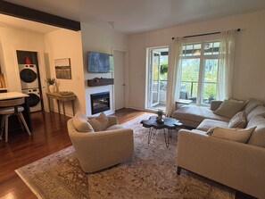 Living area - 2BR/2BA Condo on Bear Mountain Golf Course | 8th Green Views (Victoria)