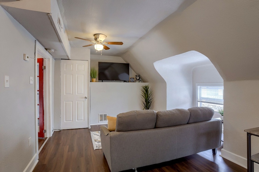 5 Minutes To Ku Med Fast Wi-fi Pet-friendly In-unit Washer & Dryer - Kansas City, MO