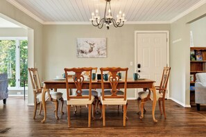 Unclassified image, 4 of 31, button - Wooded Whitetail Retreat at Beaver Lake - Sleeps 14 - Games, Decks & Lake Access (Rogers)