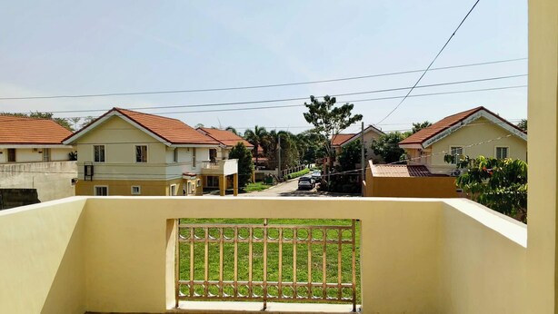 Property grounds - Noah Bed&Breakfast 3 privateStandard Room Shared Bathroom•14 mins to PPS Airport (Puerto Princesa City)