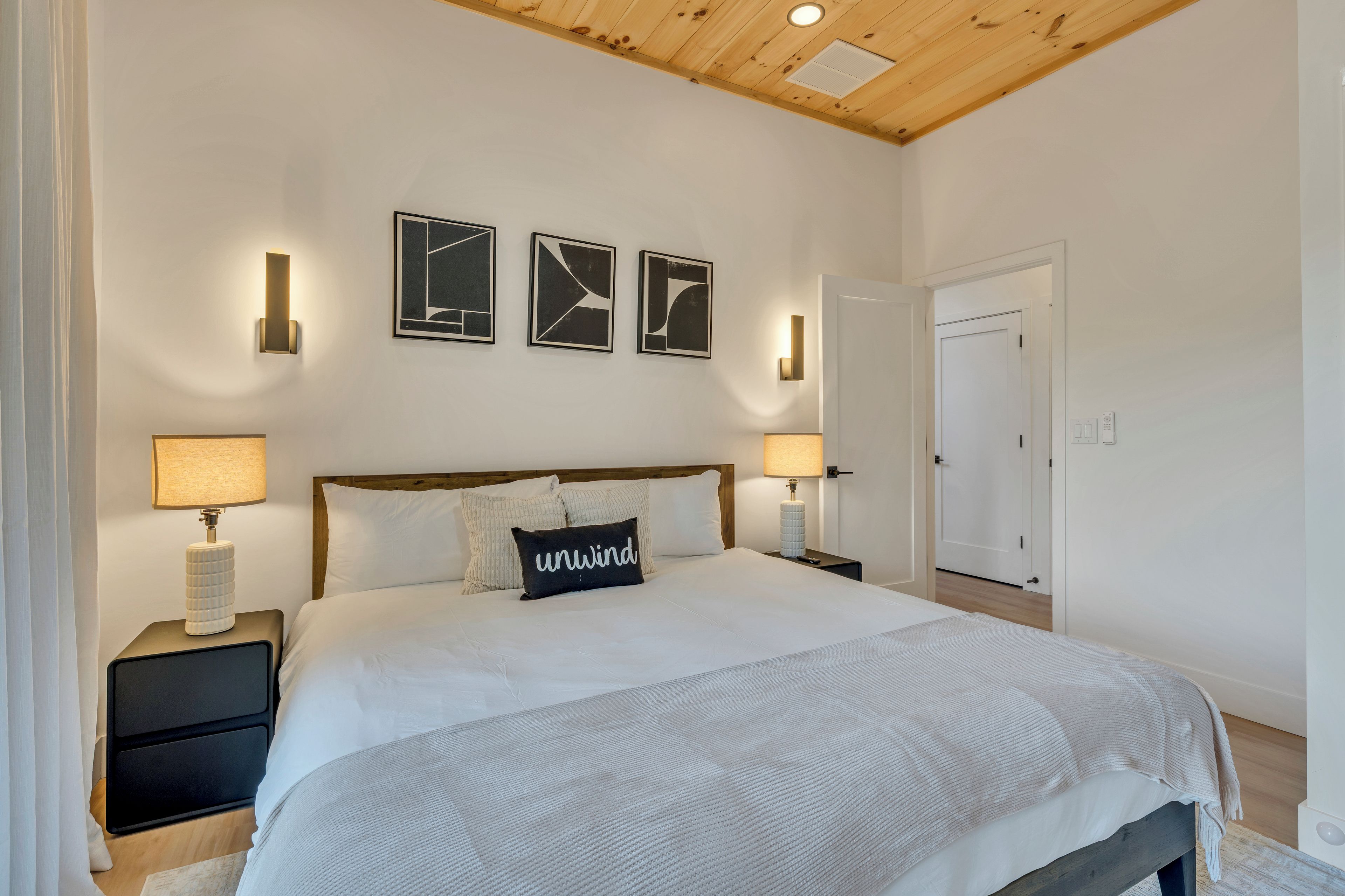 3 chambres, fer et planche à repasser, Wi-Fi gratuit, draps fournis