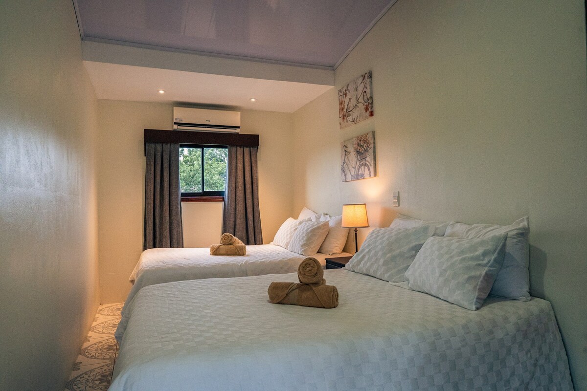 Business Quadruple Room, Balcony