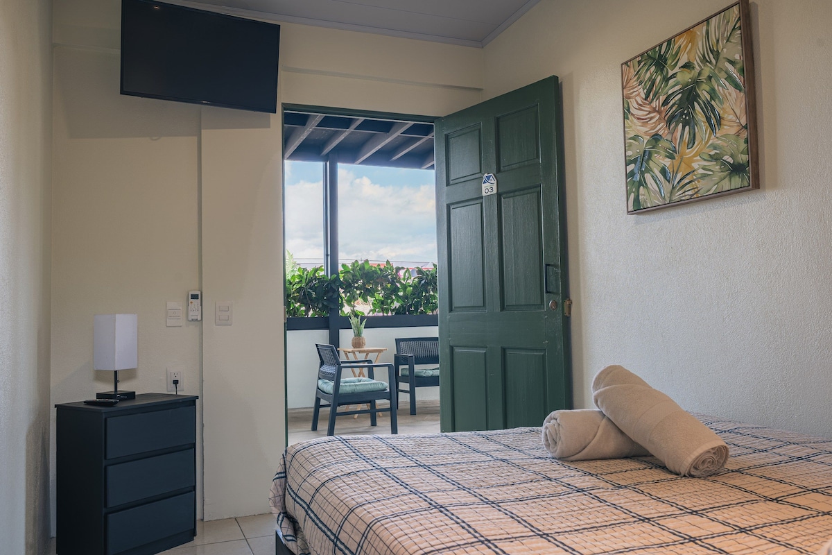 Business Room, Balcony