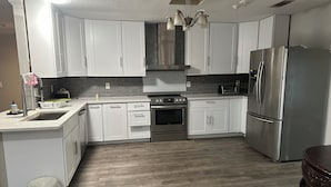 Private kitchen - Private Room in a Spacious, Budget-Friendly Home (Keller)
