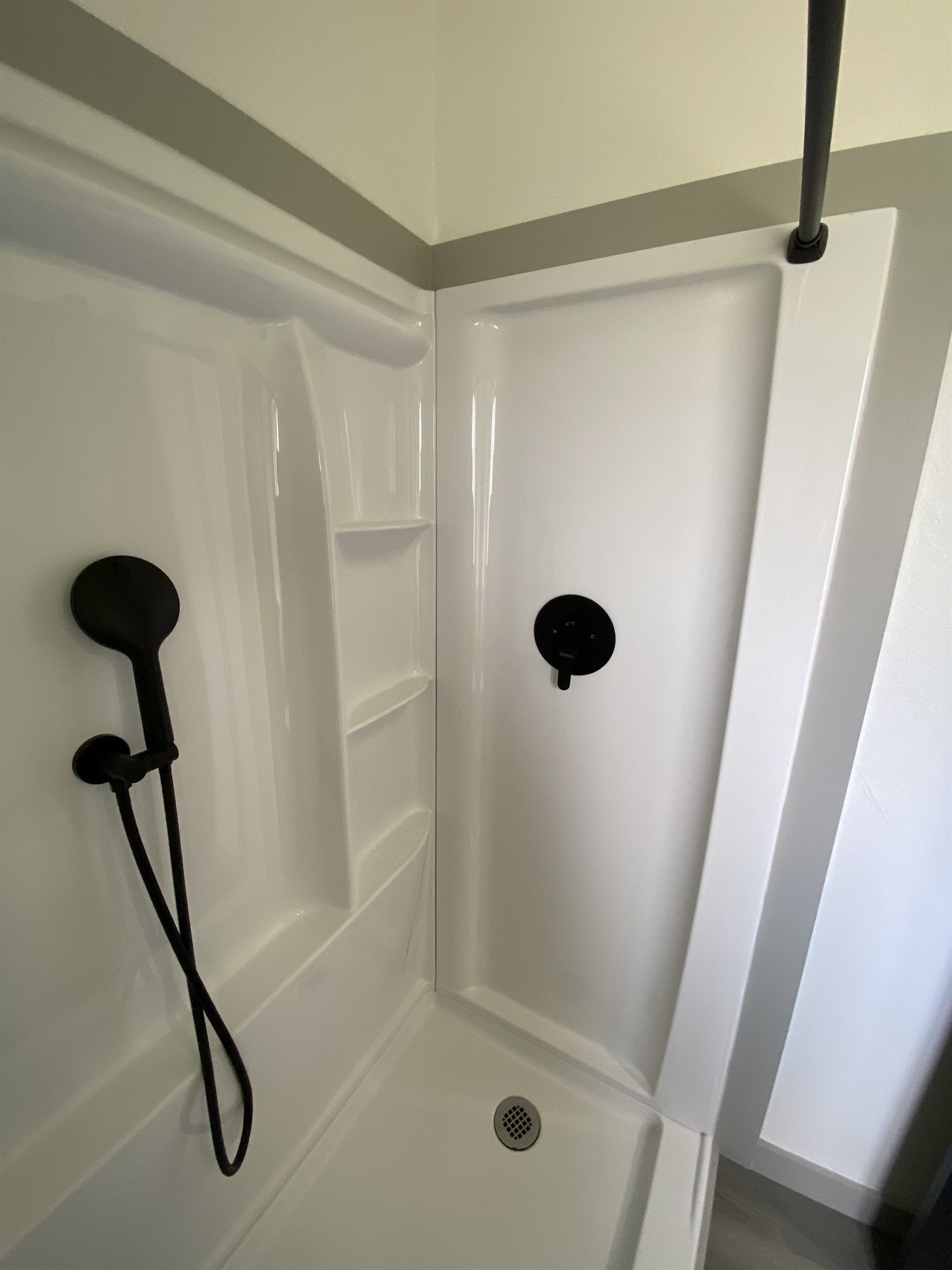Shower, towels, soap, shampoo