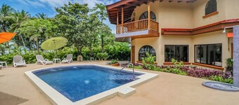 Casa de Somer Beachfront Home with Private Pool