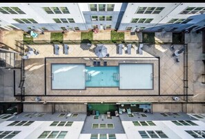 Pool - "Beautiful Luxury Loft in the Heart of Downtown" (Memphis)