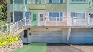 Exterior - Résidence Robin | 3BDR | 4 Beds Place Bell | 5 Min from Metro (Laval)