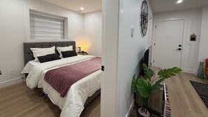 Unclassified image, 2 of 19, button - Modern Comfort Guest suite|South Surrey/White Rock (Surrey)