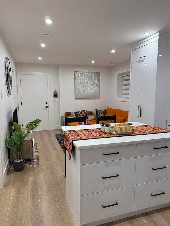 Modern Comfort Guest Suite|south Surrey/white Rock - White Rock